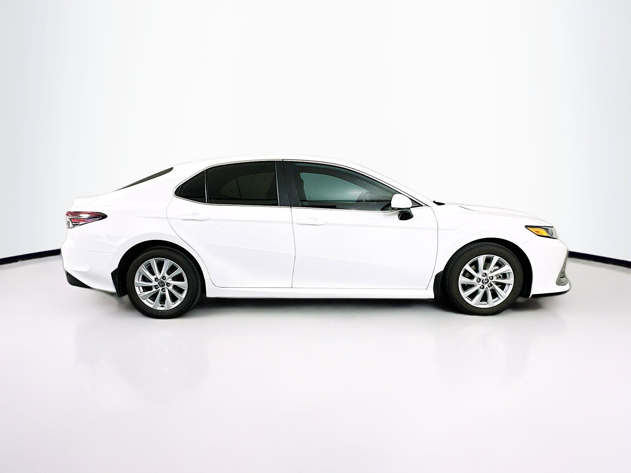 Used 2023 Toyota Camry LE FWD image 10