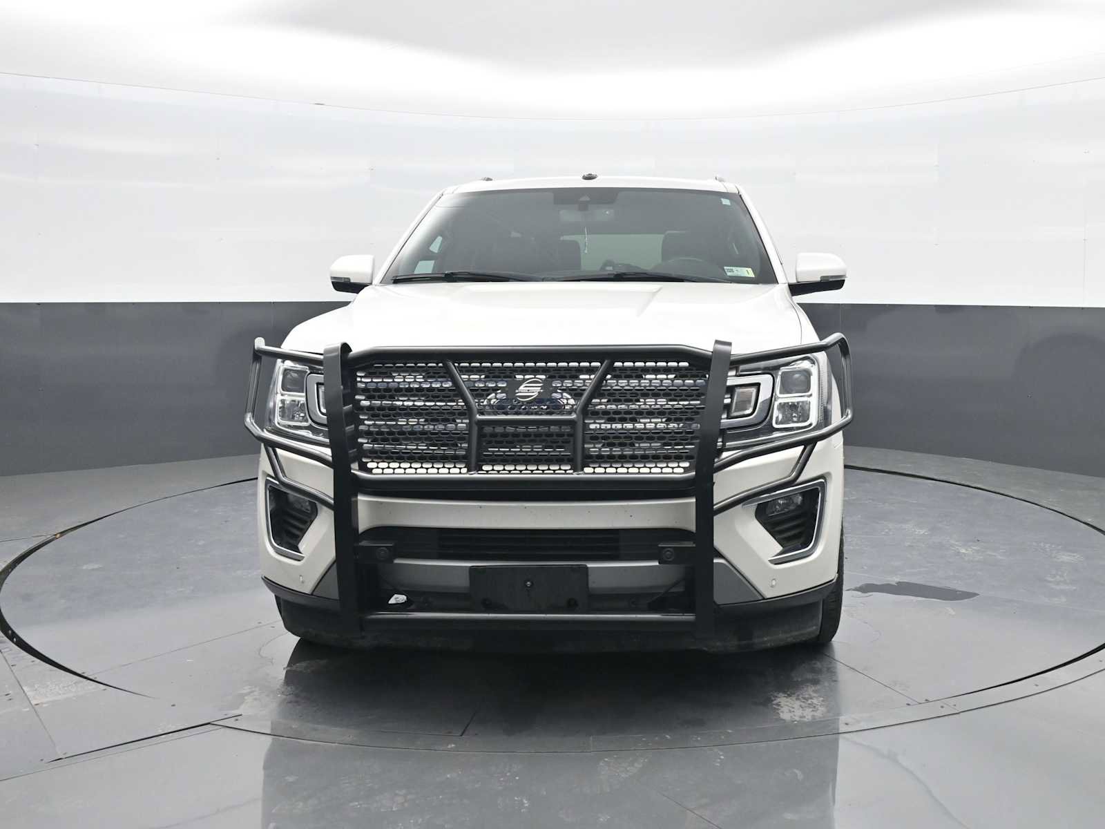 Used 2019 Ford Expedition Max Limited w/ Equipment Group 301A AWD/4WD image 3