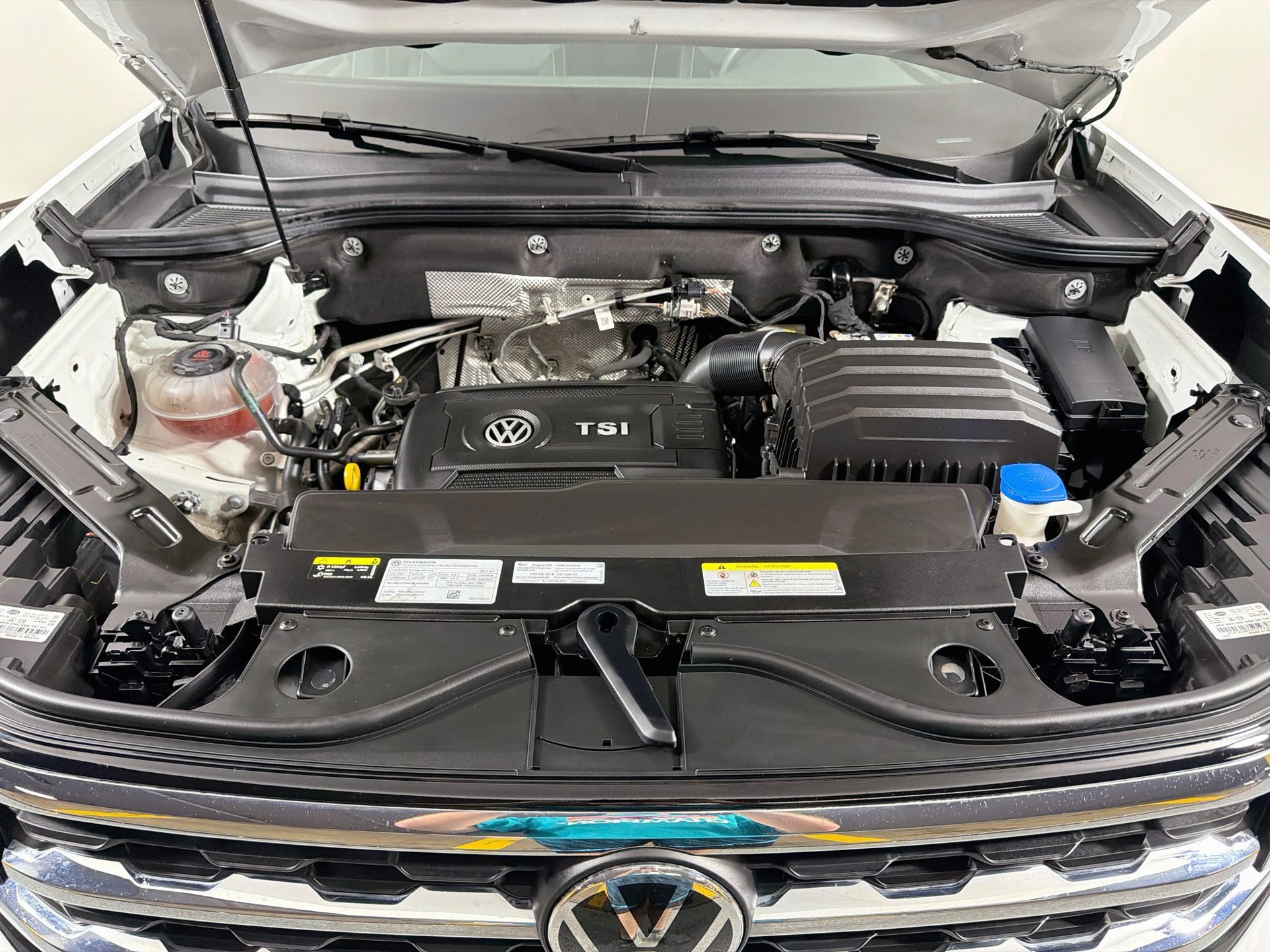 Certified 2023 Volkswagen Atlas SE w/ Black Wheel Package FWD image 30