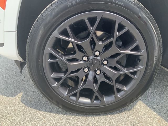 Used 2023 Jeep Grand Cherokee L Summit image 10