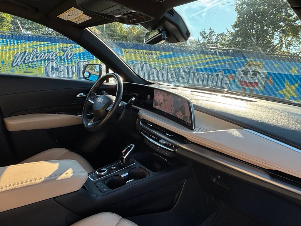 Used 2024 Cadillac XT4 Premium Luxury AWD/4WD image 19
