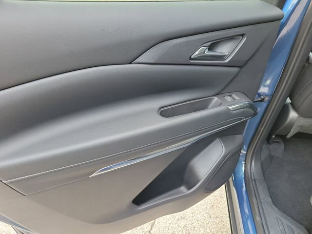 Used 2024 Chevrolet Traverse LT w/ Midnight/Sport Edition image 13