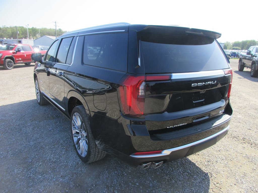 New 2026 GMC Yukon XL Denali w/ Denali Reserve Package AWD/4WD image 6