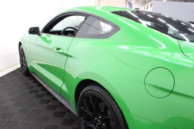 Used 2019 Ford Mustang Coupe w/ Ecoboost Performance Package RWD image 8