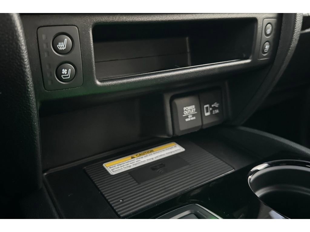 Used 2023 Honda Passport Elite image 32