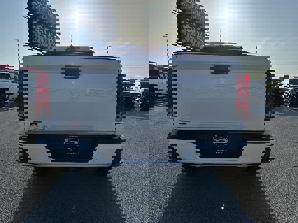 New 2025 Chevrolet Colorado LT image 4