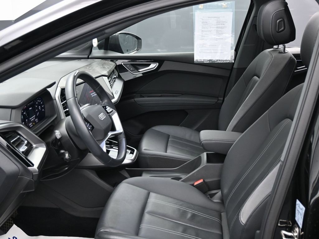 Used 2023 Audi Q4 e-tron Premium w/ Convenience Package image 18
