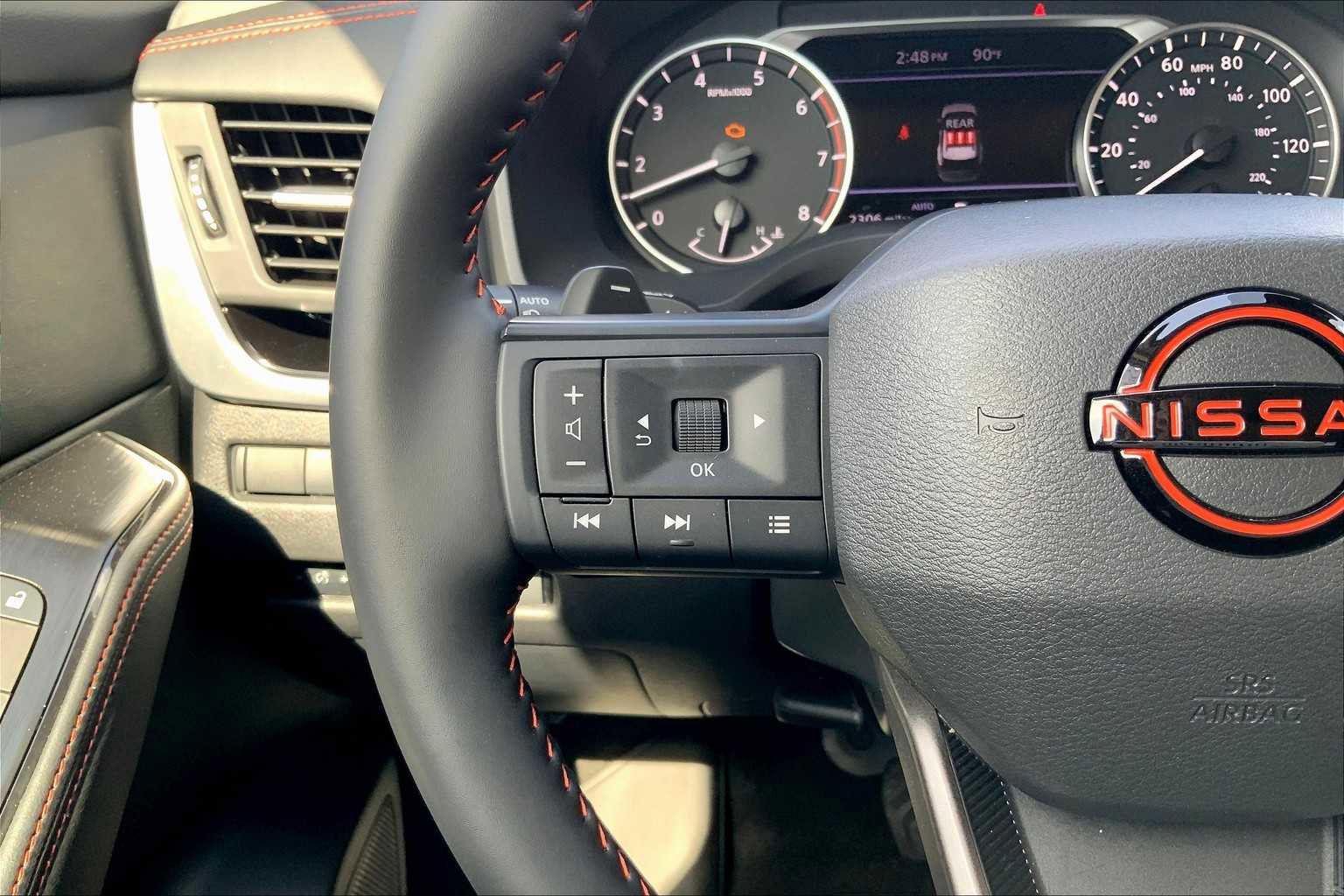 Certified 2025 Nissan Rogue SV image 19