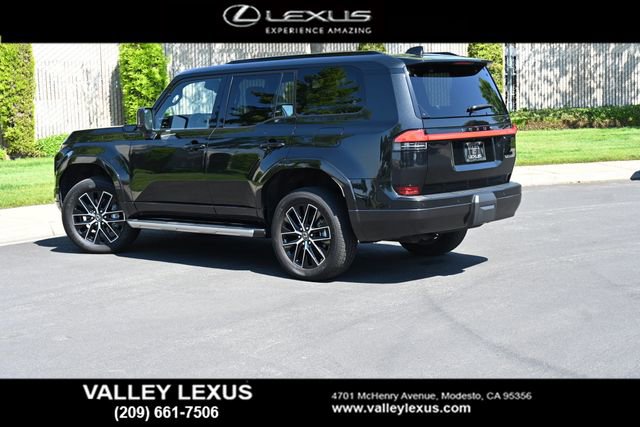 Certified 2025 Lexus GX 550 w/ Accessory Package (Z1) AWD/4WD image 4