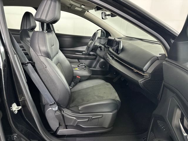 Used 2023 Nissan Ariya FWD image 28