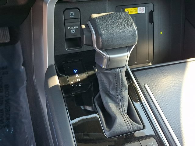 Used 2024 Toyota Tundra Platinum AWD/4WD image 15
