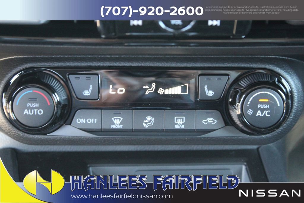 New 2025 Nissan Versa SV w/ Trunk Package FWD image 22