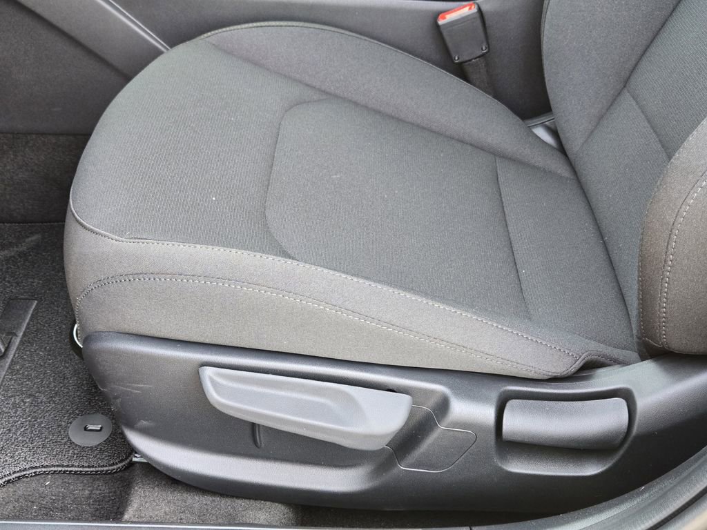 New 2026 Kia K4 FWD image 17