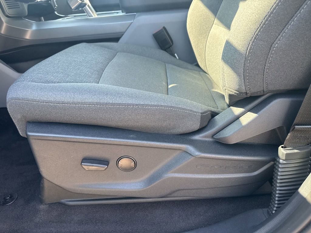 Used 2025 Ford F150 Lightning XLT image 16