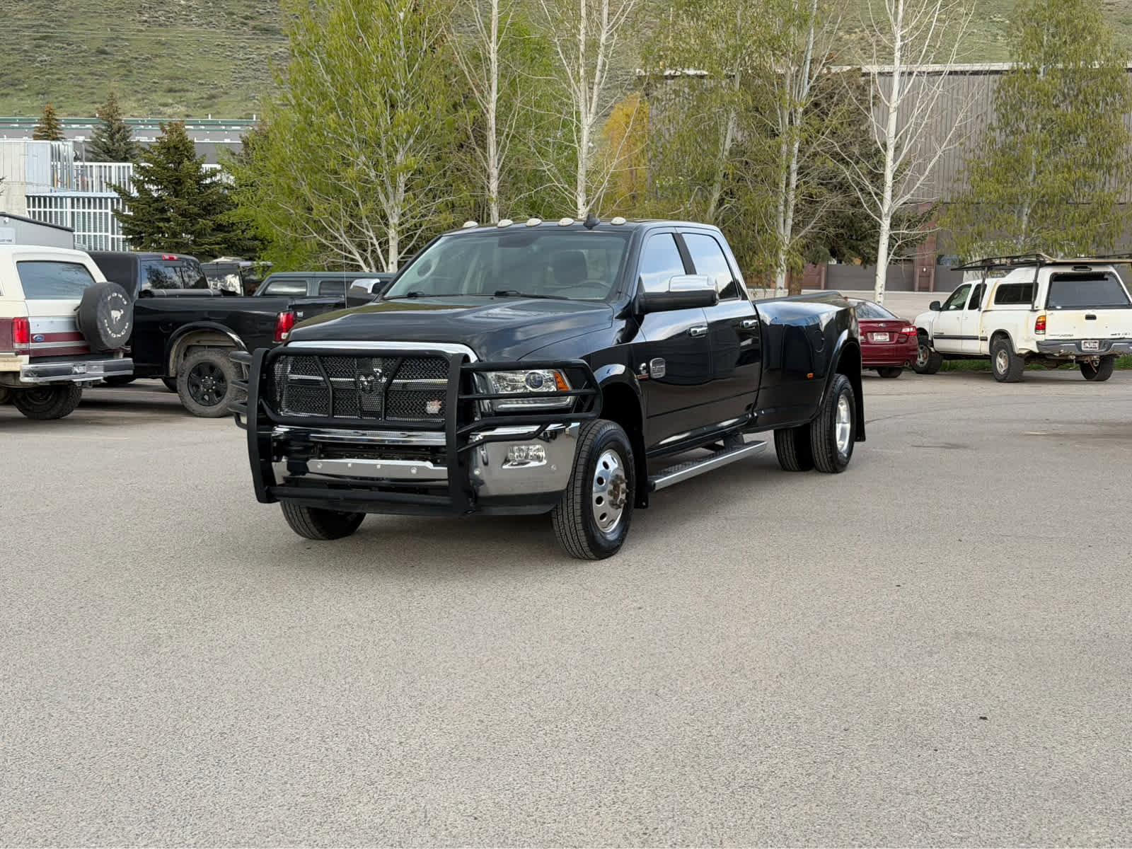 Used 2016 RAM 3500 Laramie Longhorn AWD/4WD image 2