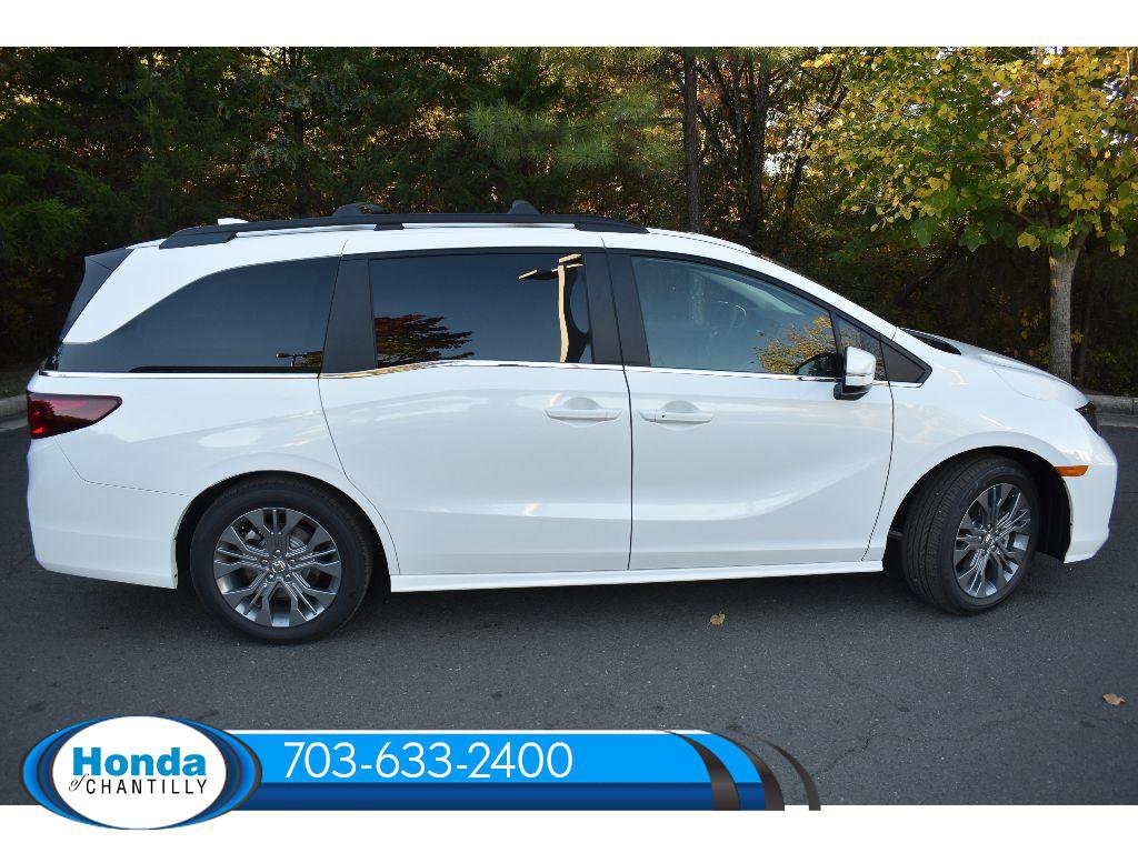 New 2026 Honda Odyssey Touring image 12