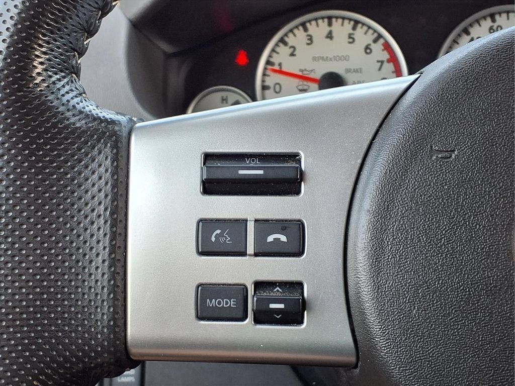 Used 2015 Nissan Xterra PRO-4X w/ Nevada Tow Package AWD/4WD image 16