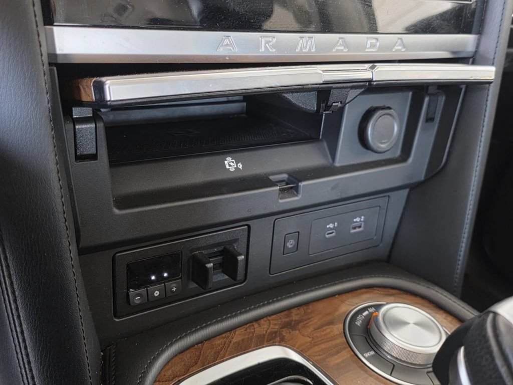 Used 2024 Nissan Armada SL w/ Captain's Chairs Package AWD/4WD image 29