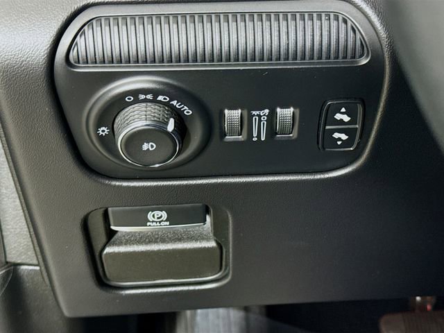 Used 2022 Jeep Grand Wagoneer Series II w/ Quick Order Packagew 28T image 10