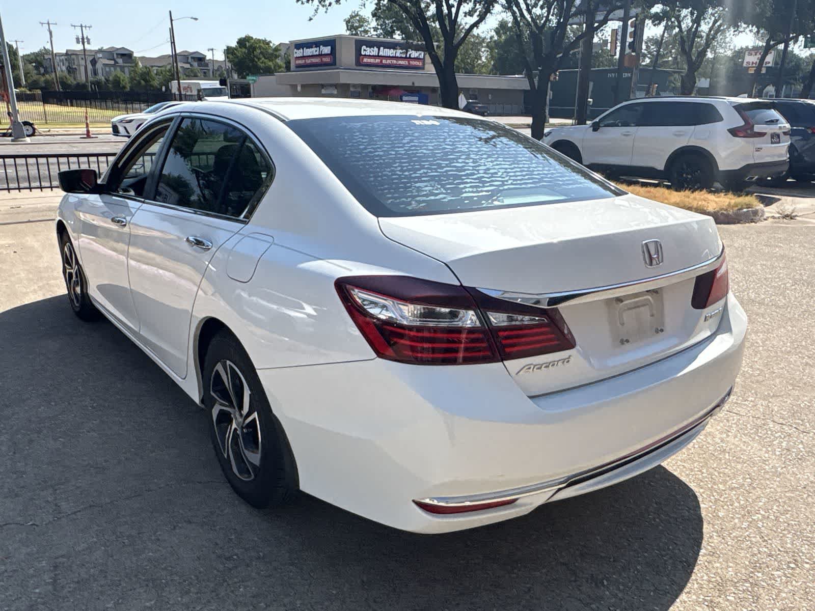 Used 2016 Honda Accord LX image 4