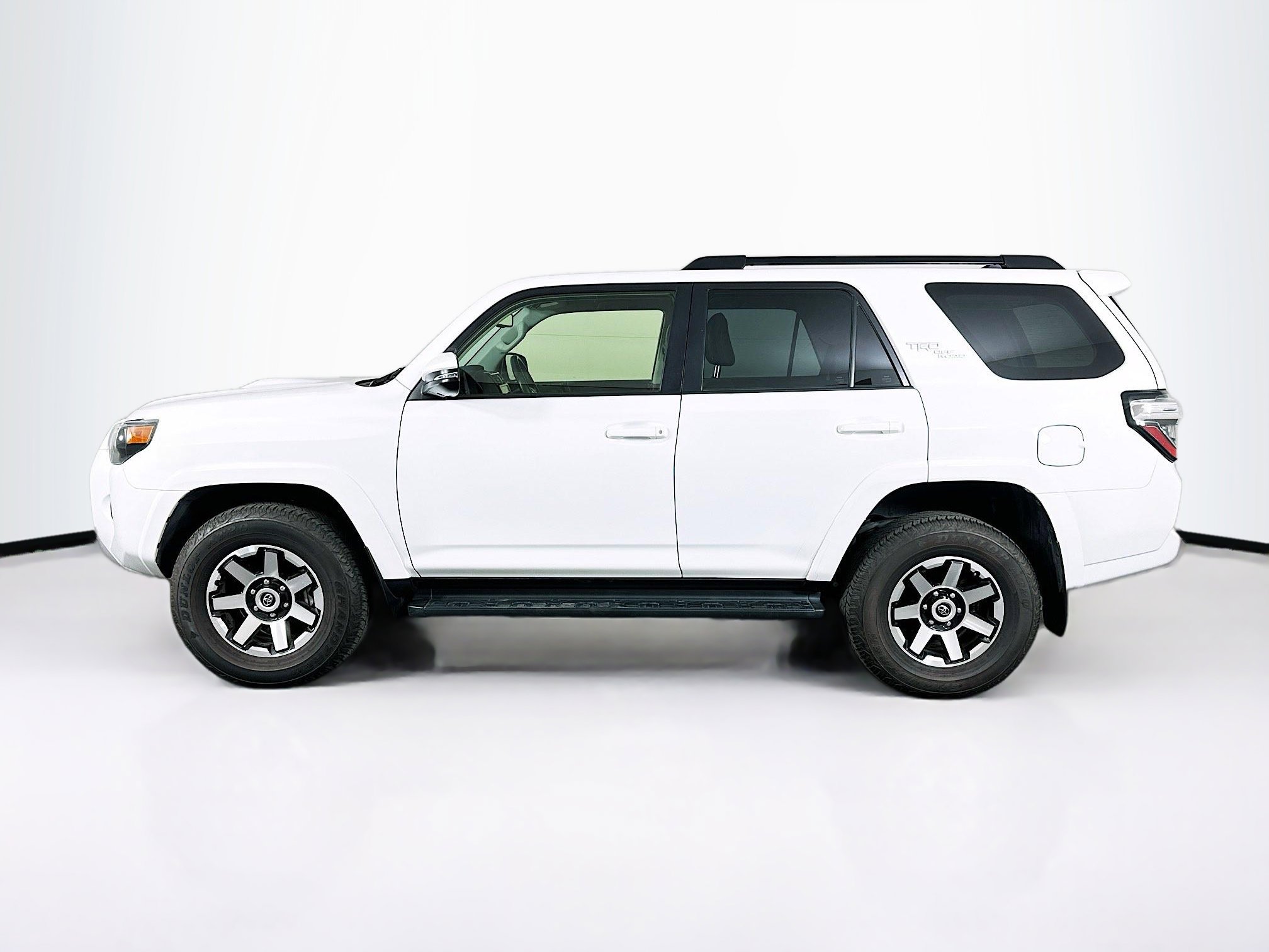 Used 2024 Toyota 4Runner TRD Off-Road Premium image 4
