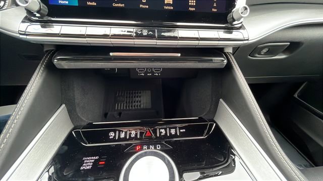 New 2026 Jeep Grand Wagoneer Limited AWD/4WD image 16