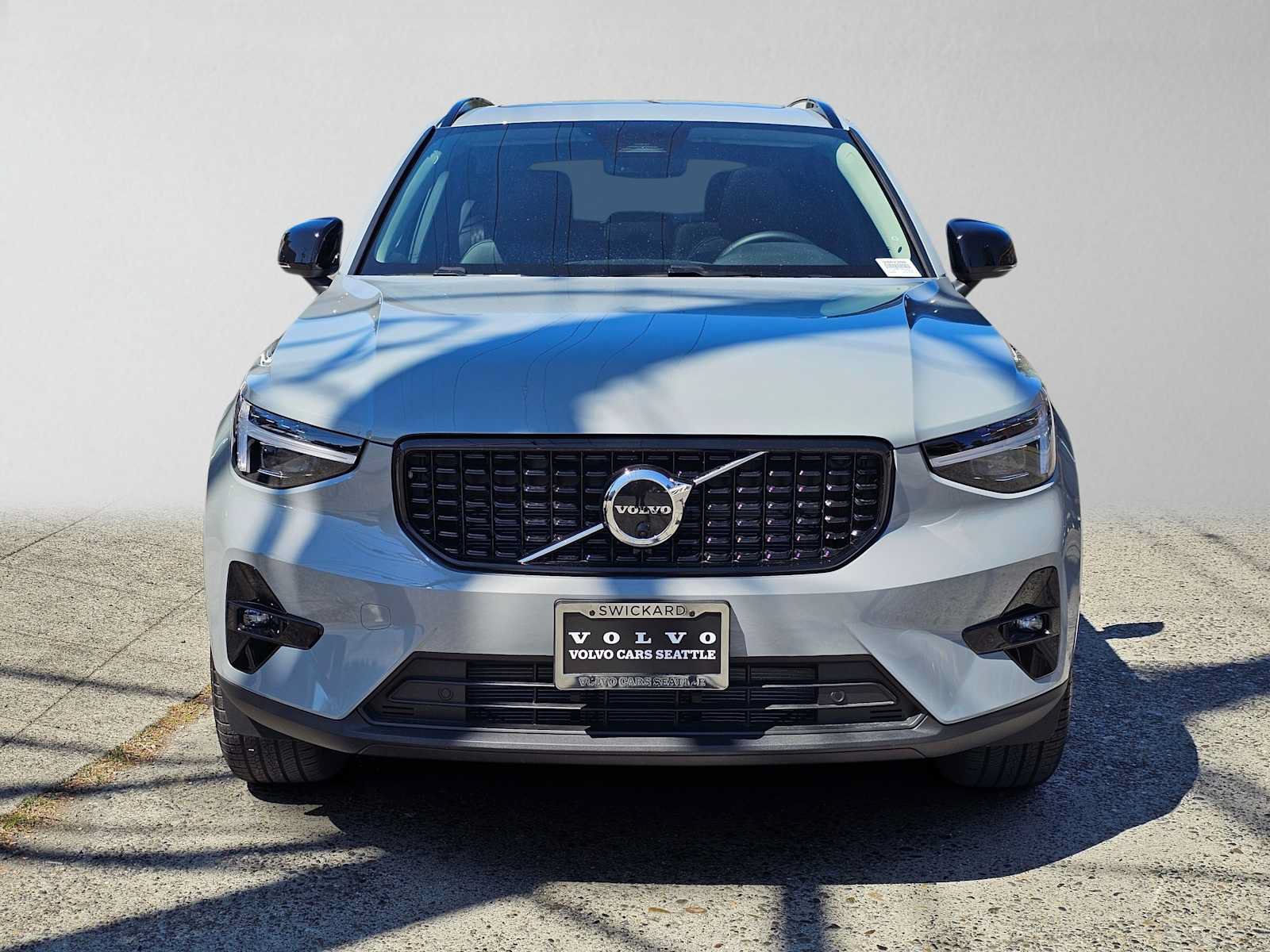 New 2026 Volvo XC40 B5 Ultra w/ Protection Package Premier AWD/4WD image 8