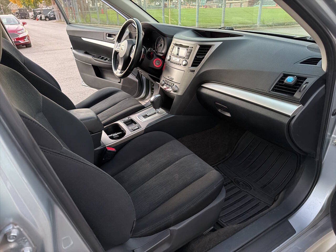 Used 2013 Subaru Legacy 2.5i Premium AWD/4WD image 8