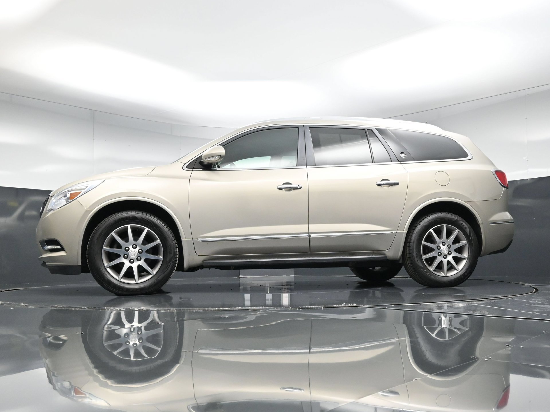 Used 2014 Buick Enclave Leather FWD image 43