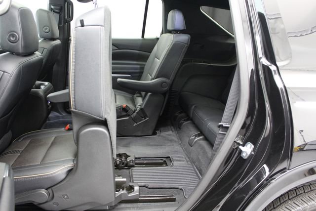 Used 2026 Chevrolet Traverse High Country AWD/4WD image 24