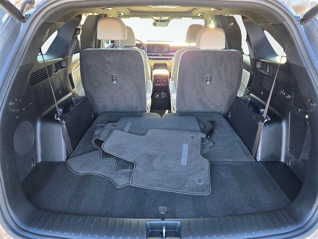Used 2025 Kia Sorento SX Prestige image 9
