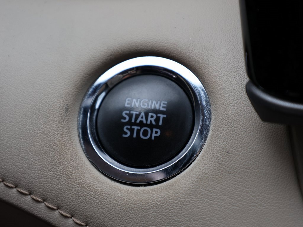 Used 2023 Toyota Highlander XLE image 30