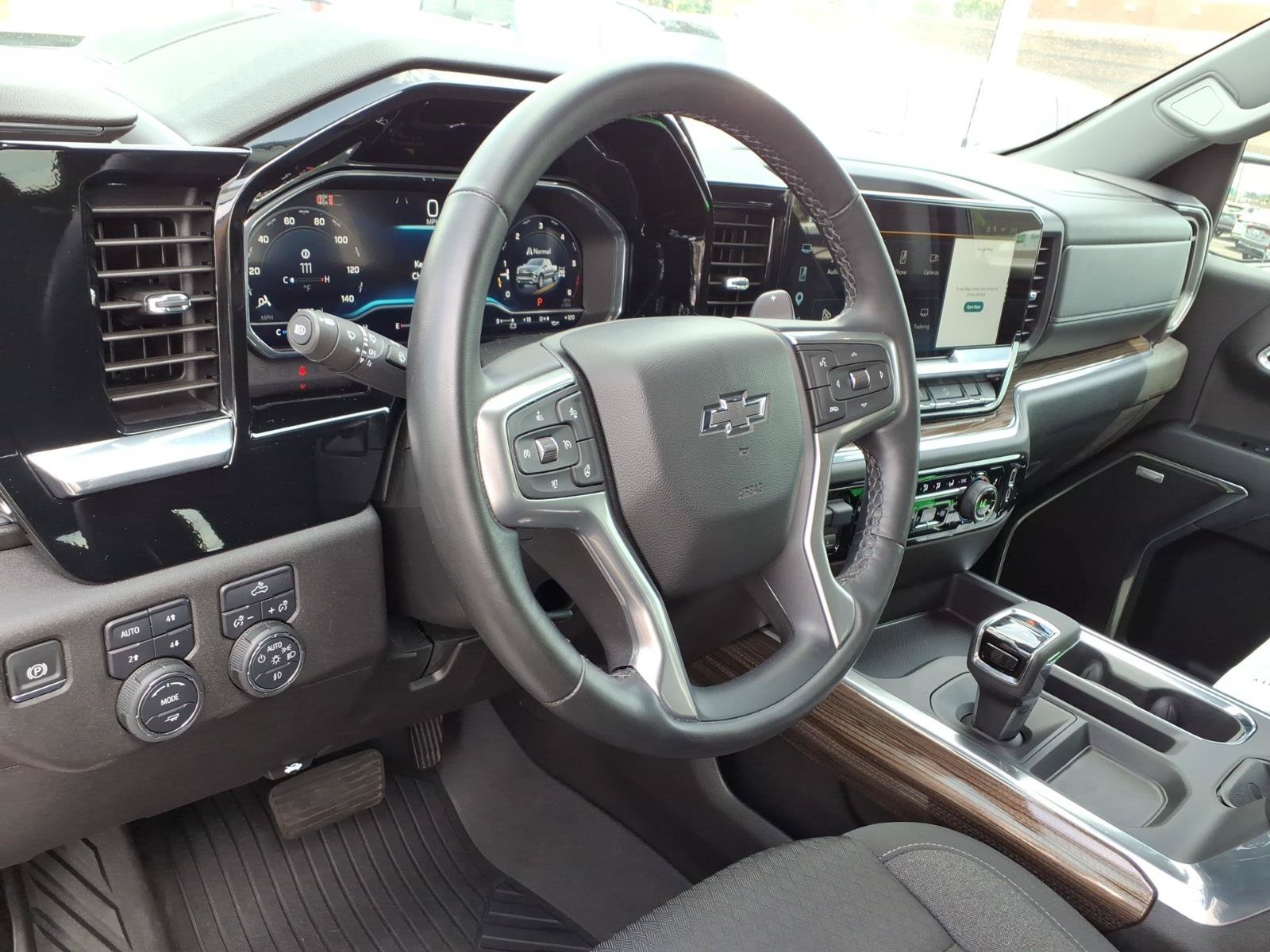 Used 2025 Chevrolet Silverado 1500 RST w/ Convenience Package II AWD/4WD image 8
