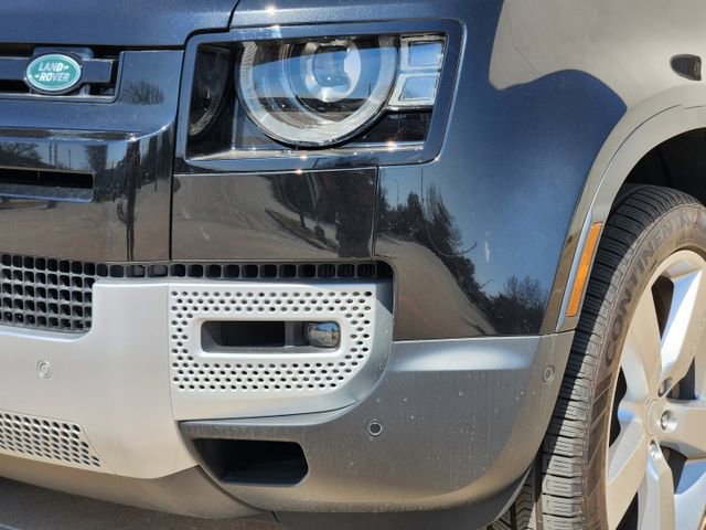 Used 2024 Land Rover Defender 110 SE image 8