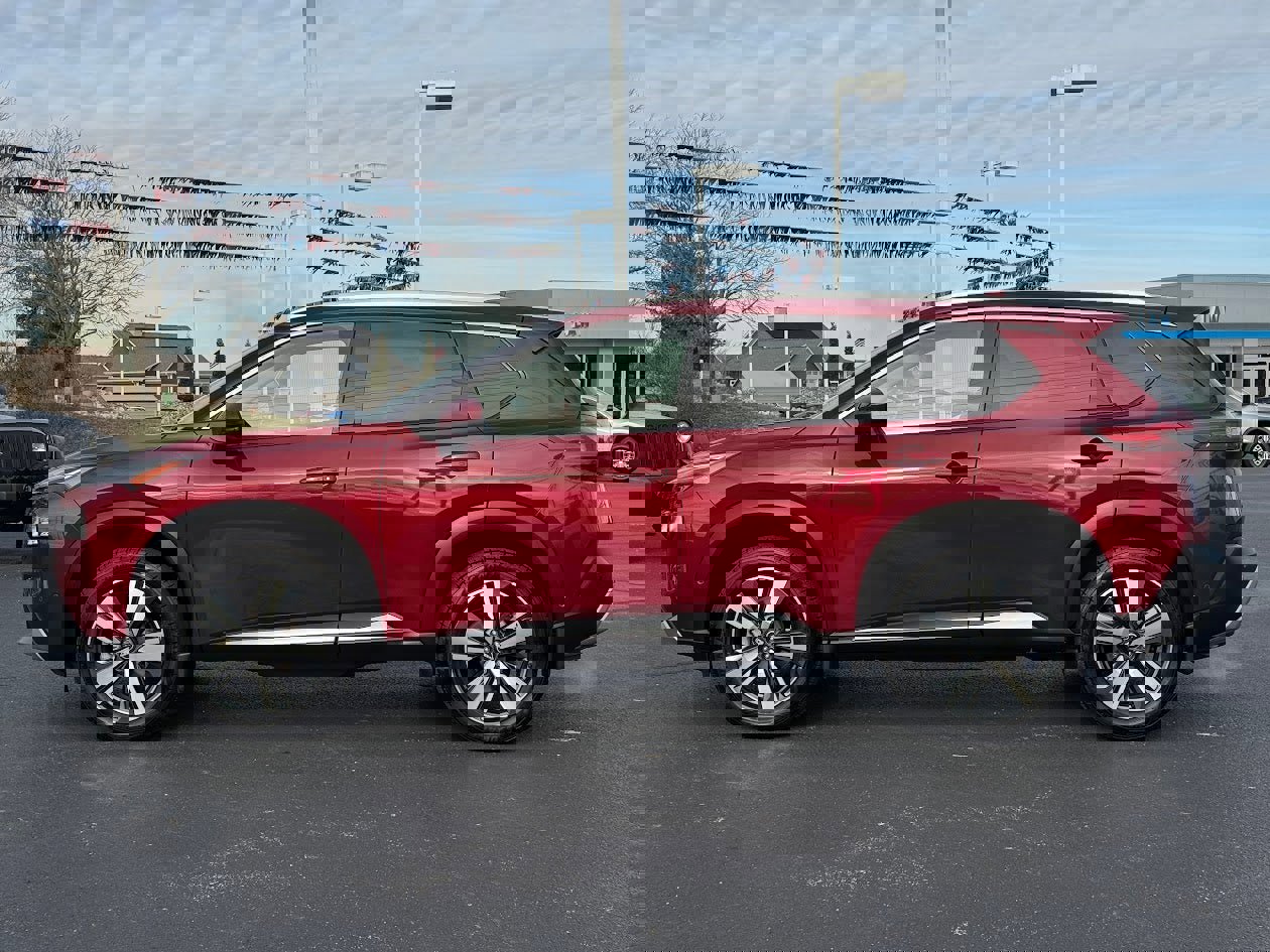 Used 2023 Nissan Rogue Platinum w/ Platinum Premium Package image 8