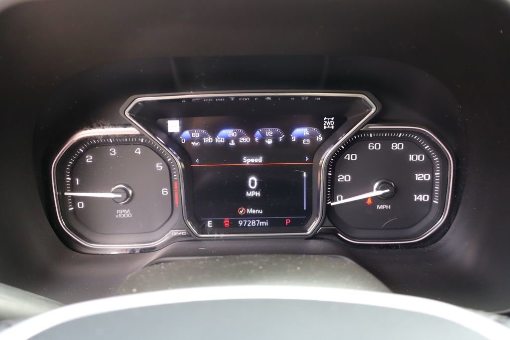 Used 2021 GMC Yukon SLT w/ Rear Media and Nav Package AWD/4WD image 19