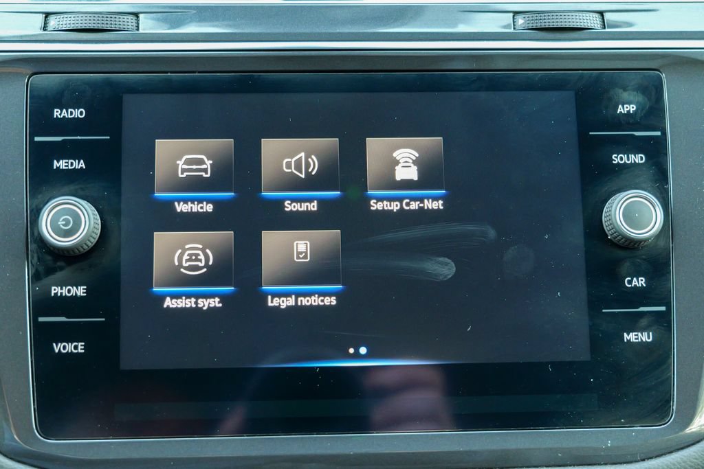 Used 2022 Volkswagen Tiguan SE AWD/4WD image 55