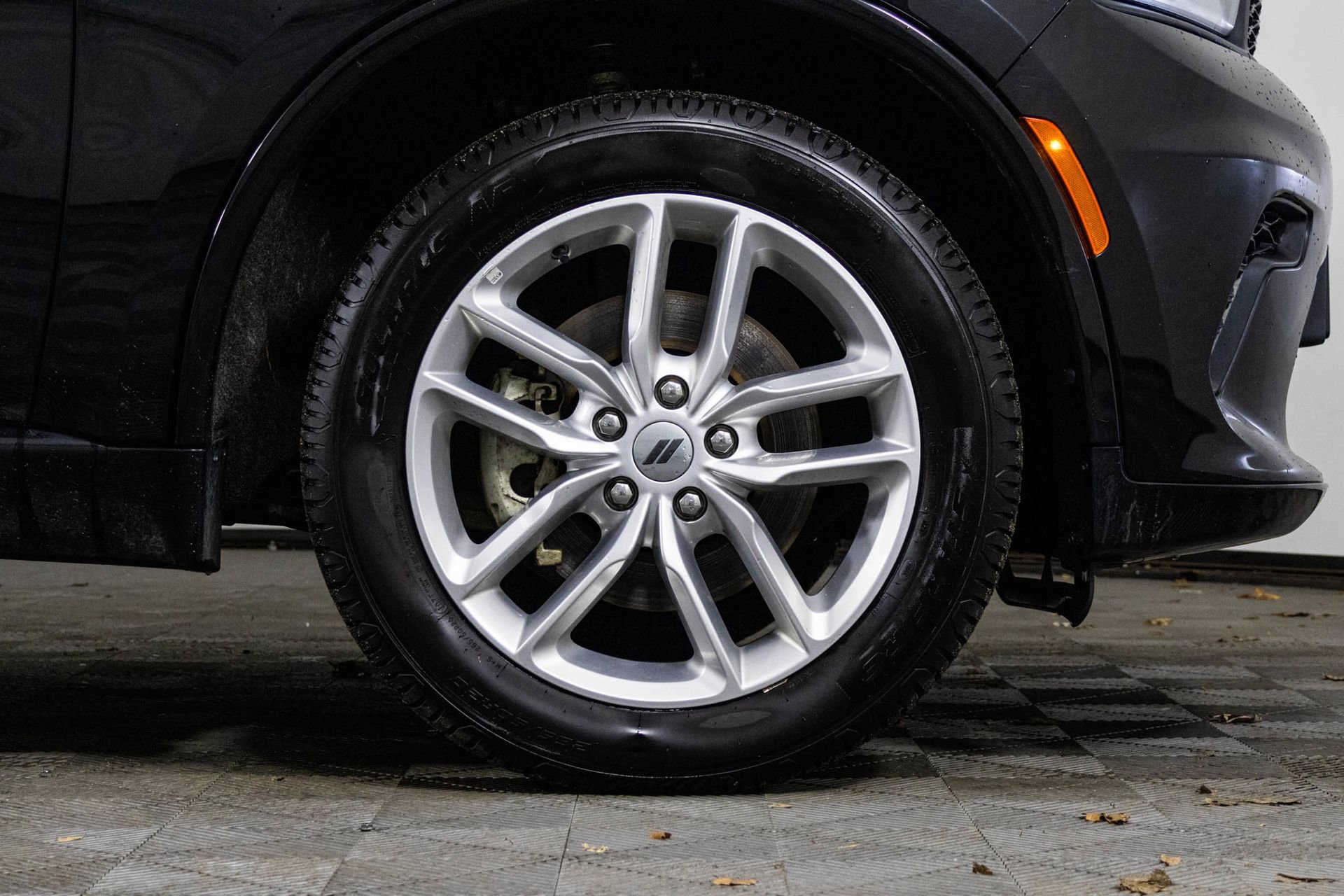 Used 2023 Dodge Durango GT image 40