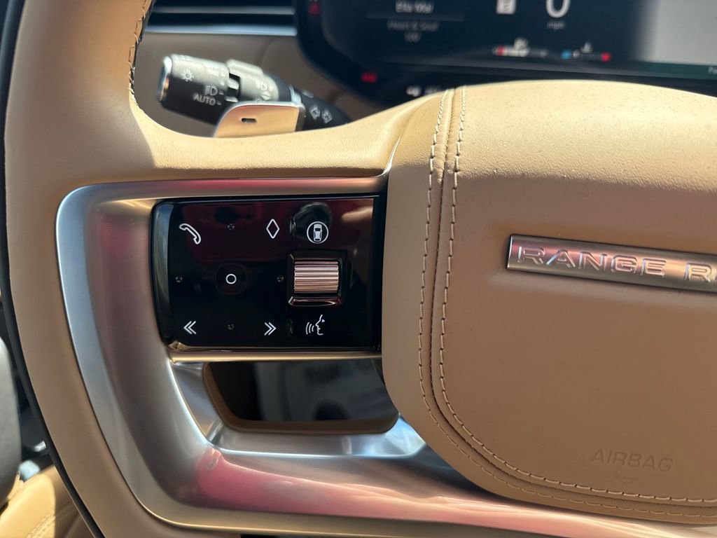 New 2026 Land Rover Range Rover SE image 17