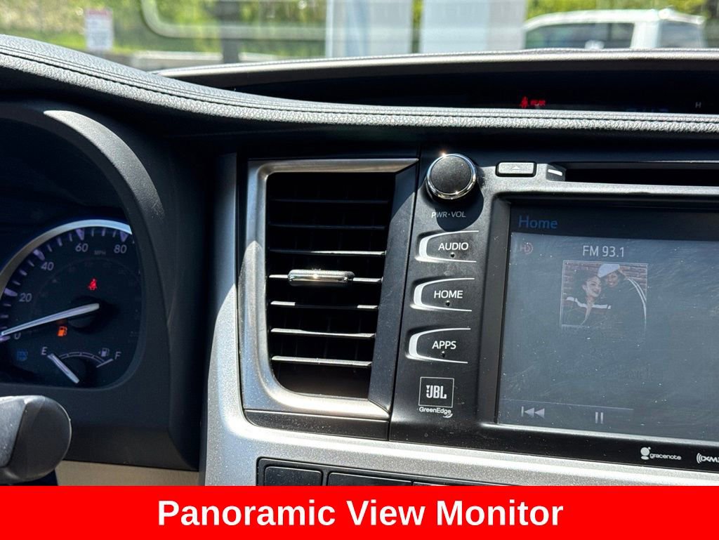 Used 2019 Toyota Highlander Limited Platinum AWD/4WD image 22