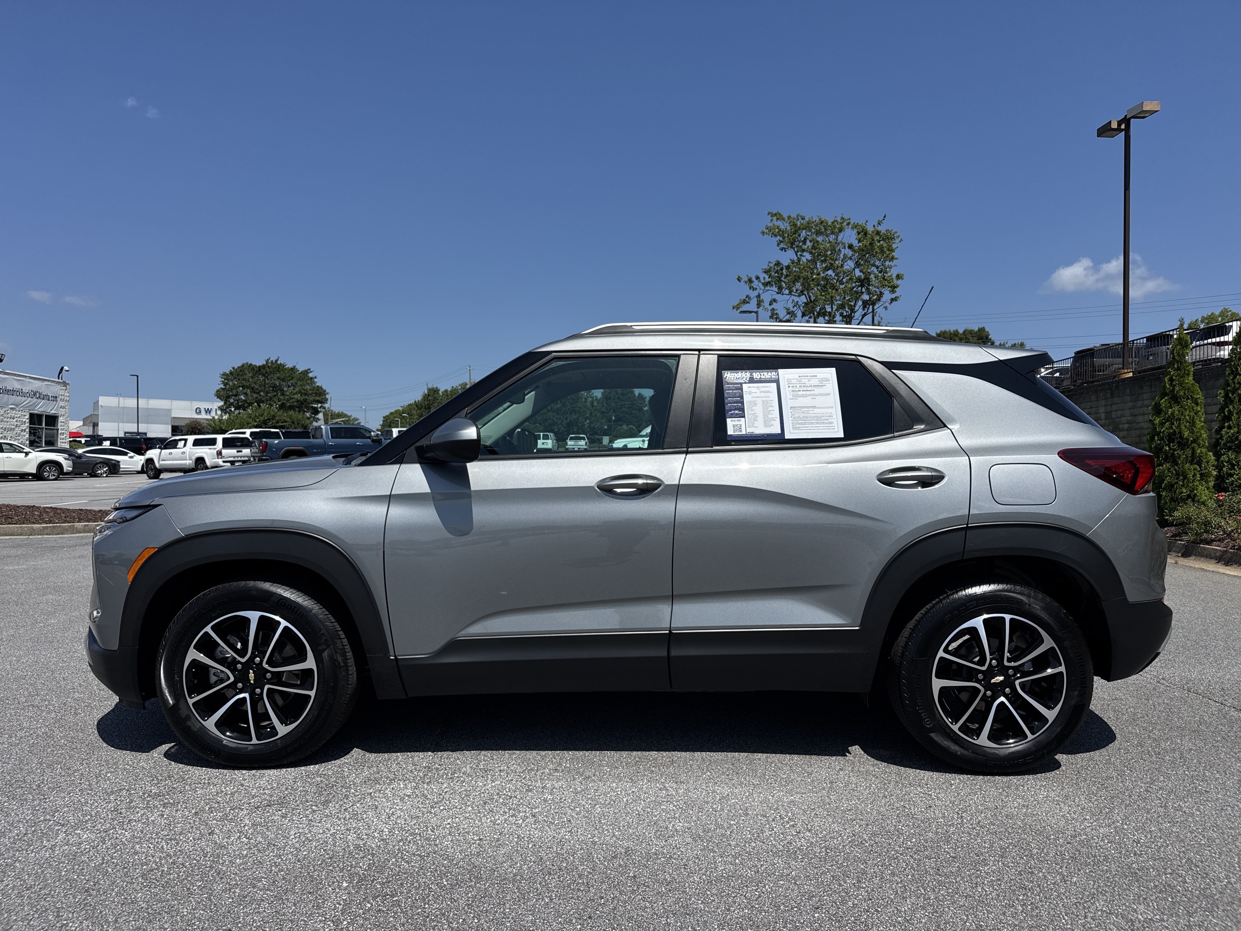 Used 2025 Chevrolet TrailBlazer LT w/ Convenience Package FWD image 7