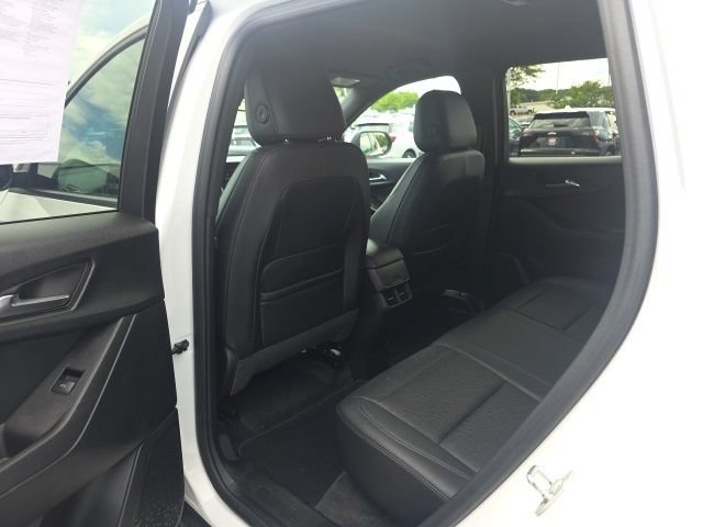 Used 2025 Chevrolet Equinox LT w/ Convenience Package II AWD/4WD image 25