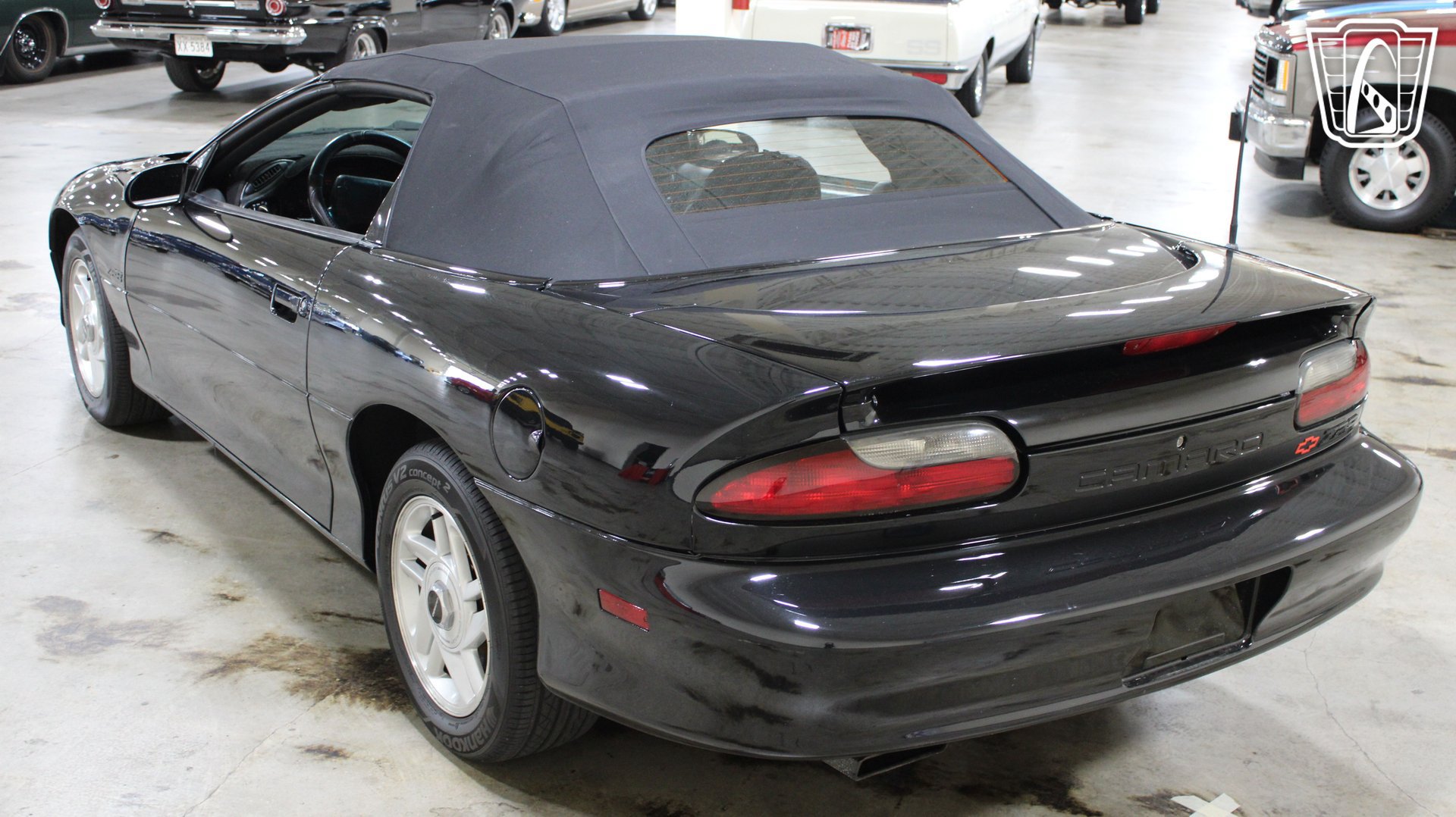 Used 1995 Chevrolet Camaro Z28 RWD image 31
