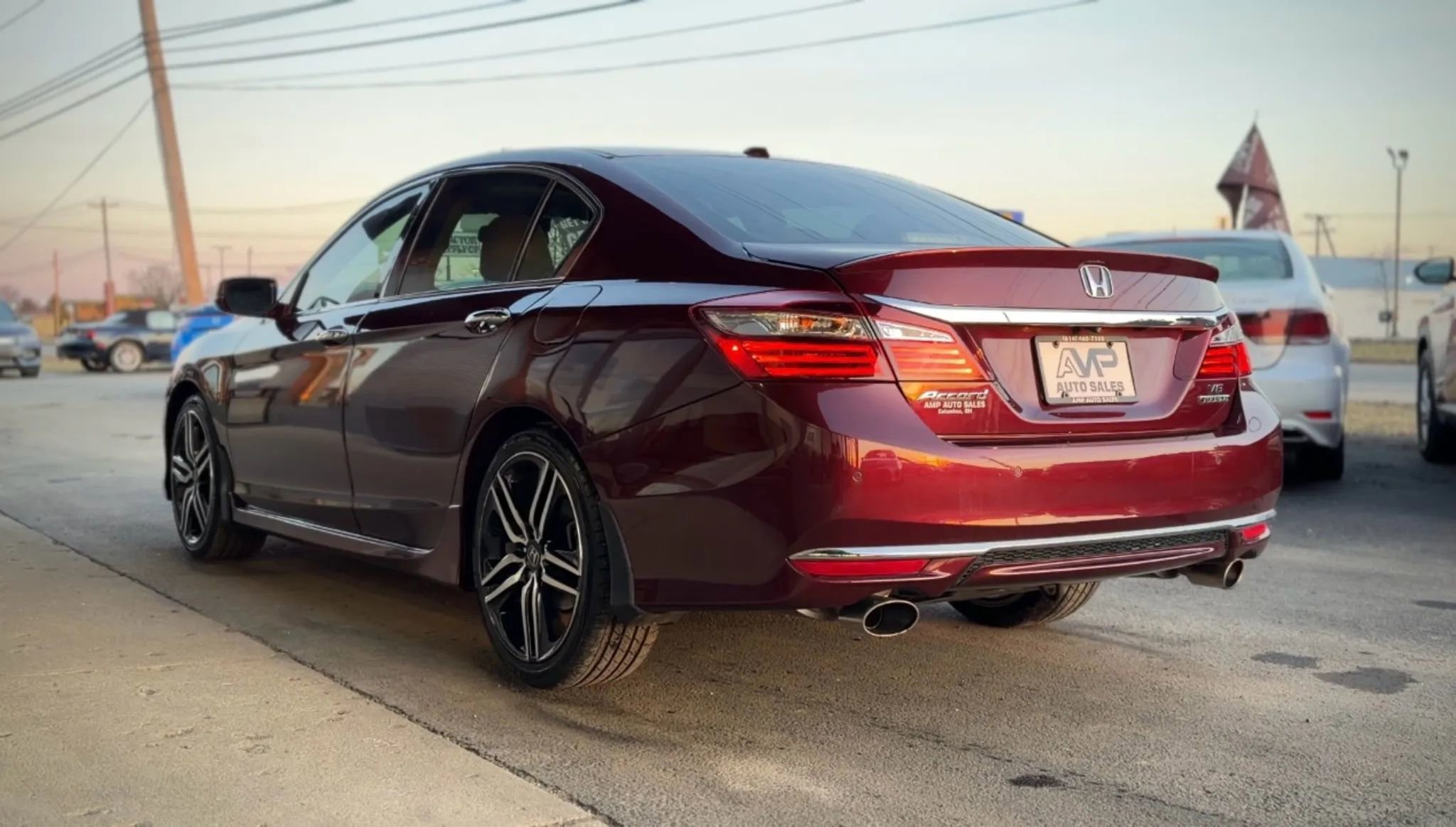 Used 2017 Honda Accord Touring image 4