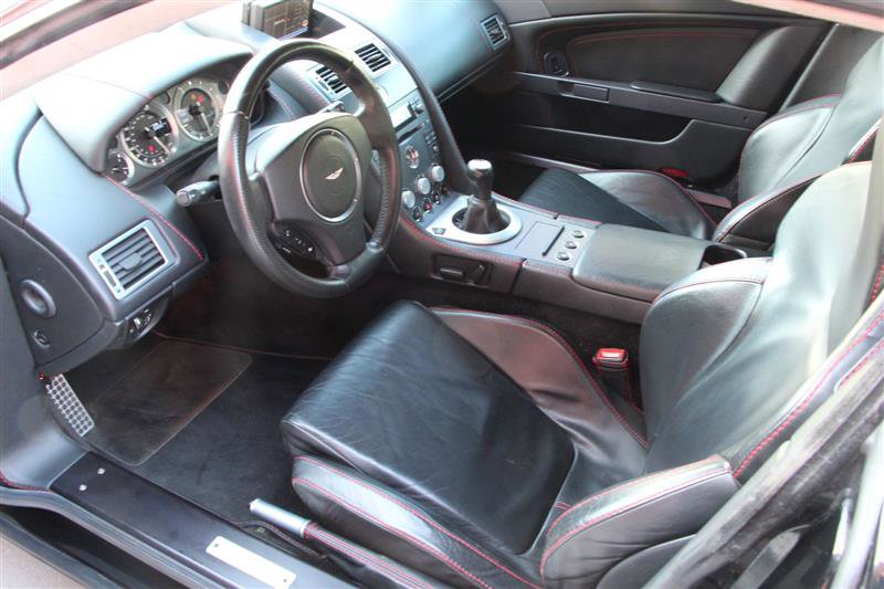 Used 2006 Aston Martin V8 Vantage Coupe image 13