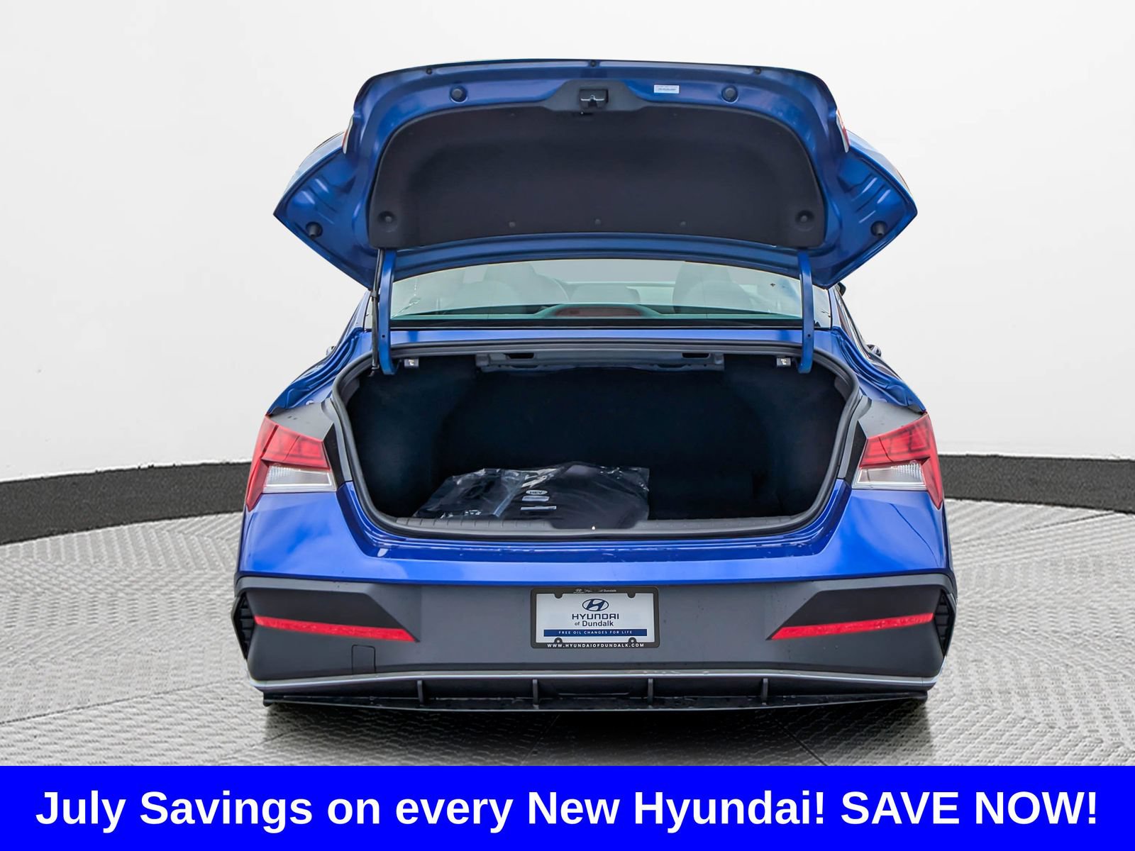New 2025 Hyundai Elantra SEL FWD image 19