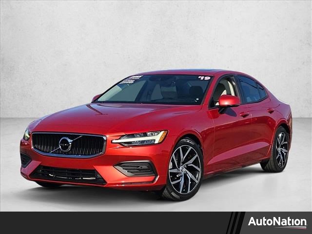 Used 2019 Volvo S60 T5 Momentum w/ Premium Package image 1