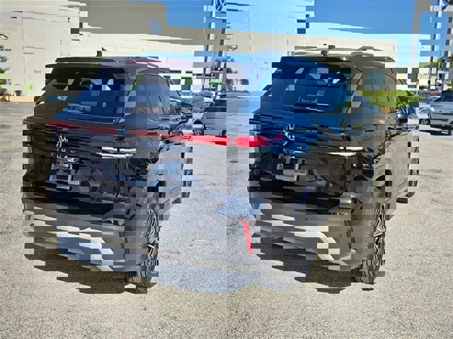 New 2025 Volkswagen Tiguan S image 4