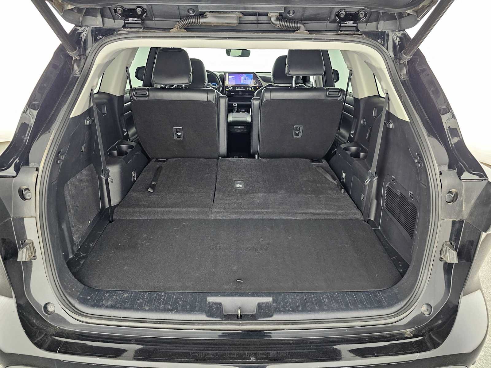 Used 2023 Toyota Highlander Limited FWD image 25