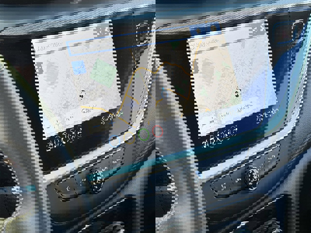 Used 2020 Buick Encore GX Essence w/ Experience Buick Package image 27